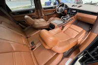 Porsche Cayenne din 2021 cu 62.391 km - oferta POR198472 - foto 9