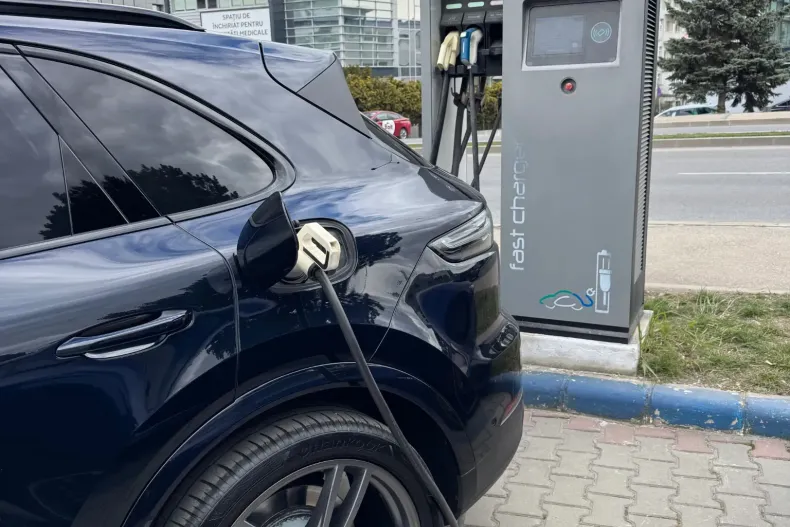 Porsche Cayenne din 2021 cu 62.391 km - oferta POR198472 - foto 33