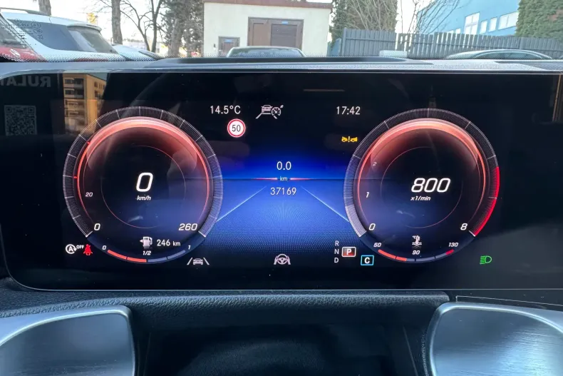 Mercedes-Benz GLB din 2022 cu 37.169 km - oferta MER198473 - foto 28