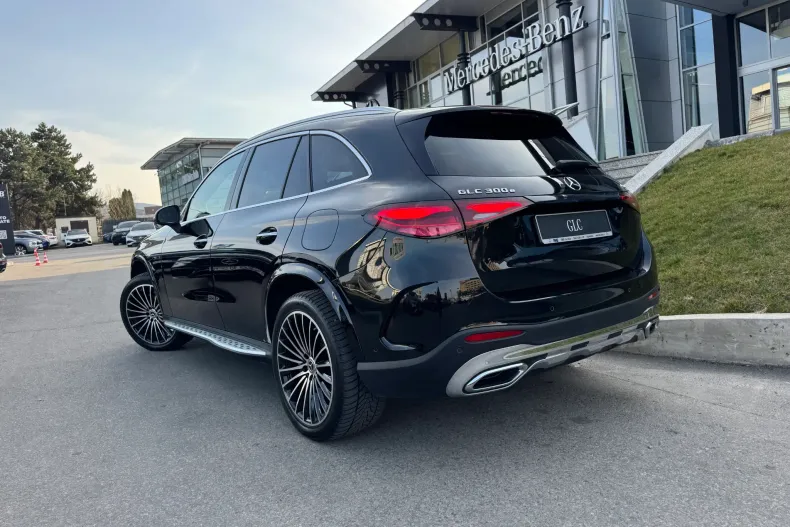 Mercedes-Benz GLC din 2023 cu 59.285 km - oferta MER198474 - foto 2