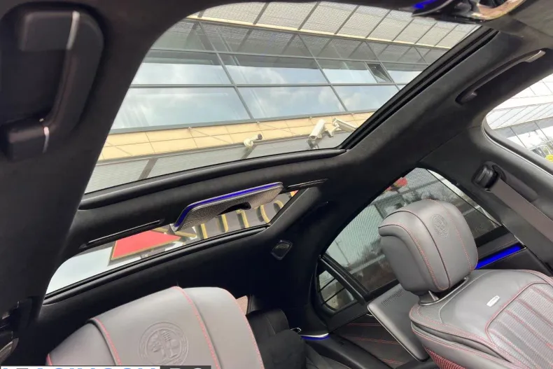 Mercedes-Benz S 63 AMG (Clasa S) din 2023 cu 26.500 km - oferta MER198479 - foto 12