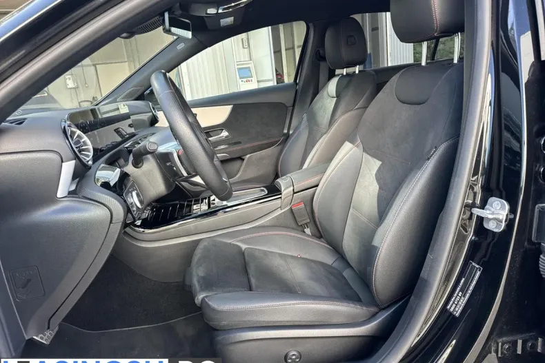 Mercedes-Benz A 200 (Clasa A) din 2024 cu 17.641 km - oferta MER198481 - foto 14