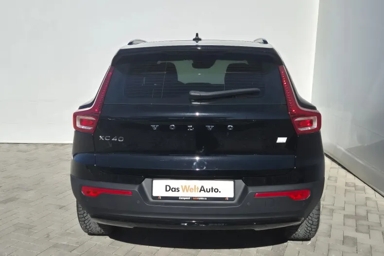 Volvo XC40 din 2020 cu 90.357 km - oferta VOL198487 - foto 4
