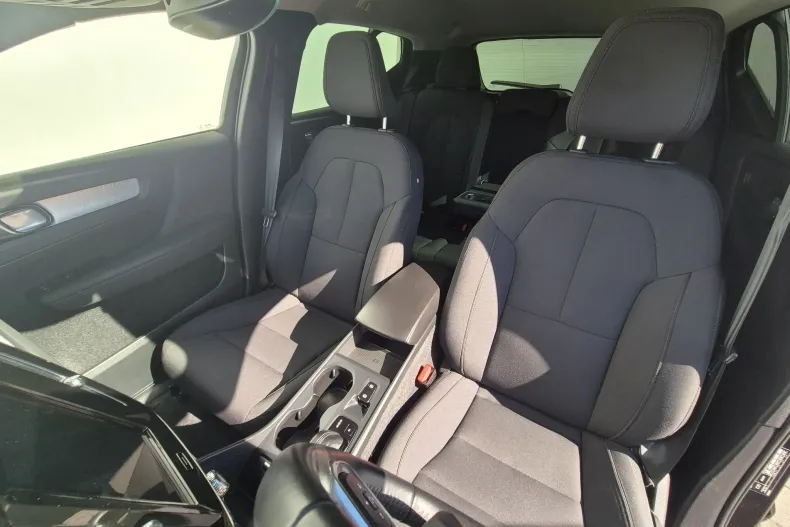 Volvo XC40 din 2020 cu 90.357 km - oferta VOL198487 - foto 10