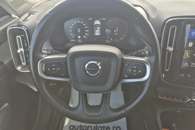 Volvo XC40 din 2020 cu 90.357 km - oferta VOL198487 - foto 14