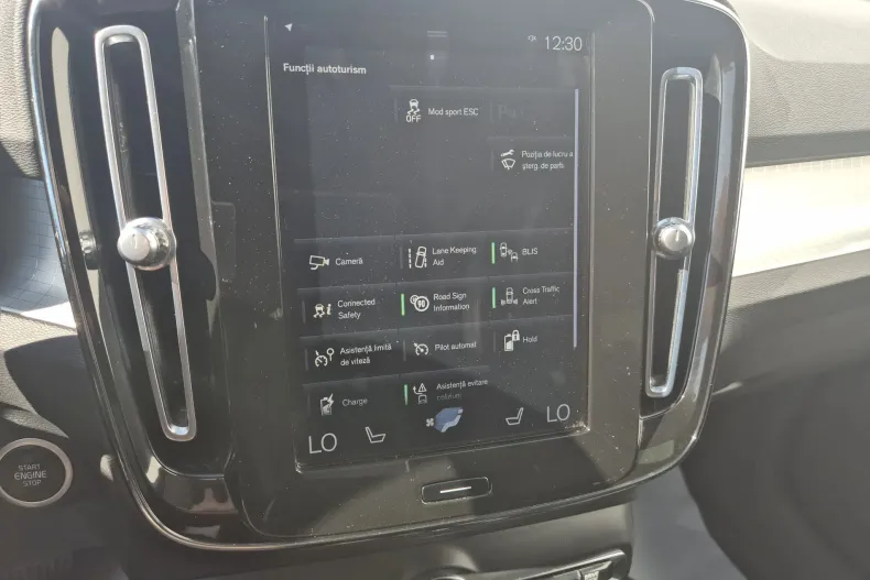 Volvo XC40 din 2020 cu 90.357 km - oferta VOL198487 - foto 21