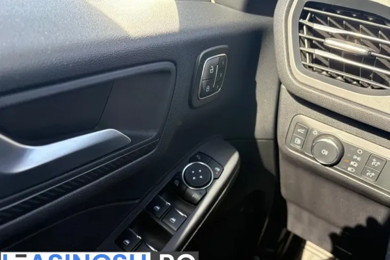 Ford Kuga din 2025 cu 17.381 km - oferta FOR198497 - foto 11