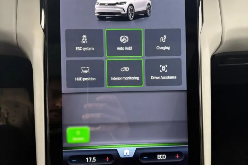 Ford Capri din 2024 cu 19.040 km - oferta FOR198499 - foto 21