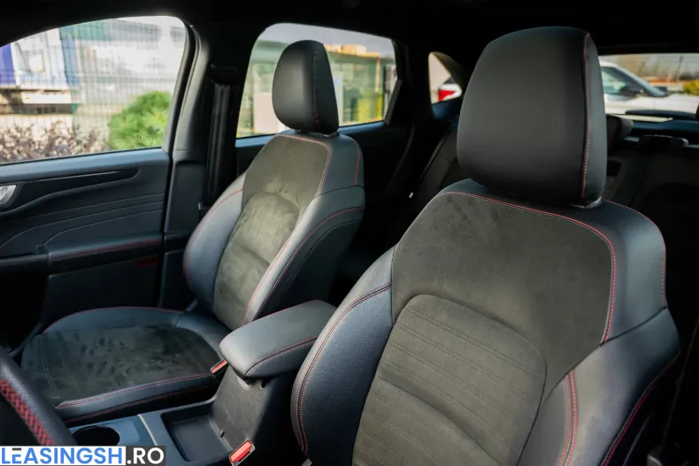 Ford Kuga din 2023 cu 89.809 km - oferta FOR198501 - foto 14