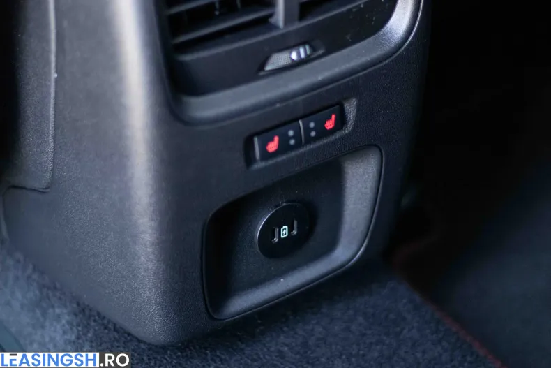 Ford Kuga din 2025 cu 5 km - oferta FOR198503 - foto 11