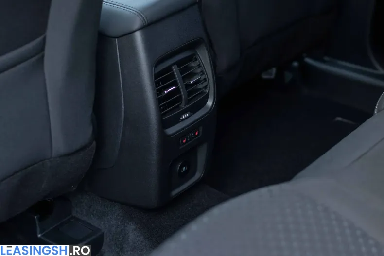 Ford Kuga din 2025 cu 5 km - oferta FOR198504 - foto 13