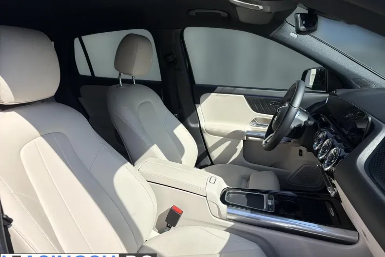 Mercedes-Benz GLA din 2025 cu 23.534 km - oferta MER198517 - foto 12