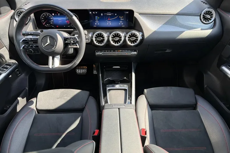 Mercedes-Benz GLA din 2025 cu 19.707 km - oferta MER198518 - foto 13