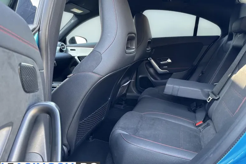 Mercedes-Benz CLA 250 (Clasa CLA) din 2024 cu 16.200 km - oferta MER198519 - foto 12