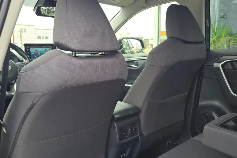 Toyota RAV4 din 2021 cu 59.963 km - oferta TOY198521 - foto 13