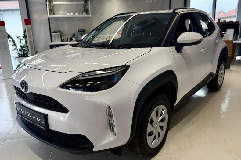 Toyota Yaris Cross din 2026 cu 10 km - oferta TOY198523 - foto 4
