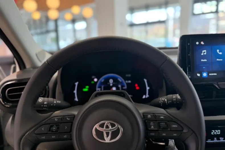 Toyota Yaris Cross din 2026 cu 10 km - oferta TOY198523 - foto 14