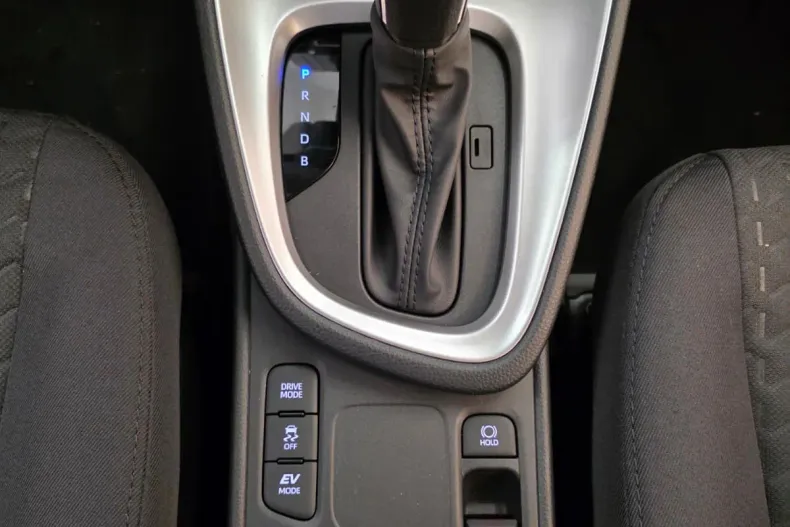 Toyota Yaris Cross din 2025 cu 10 km - oferta TOY198525 - foto 16