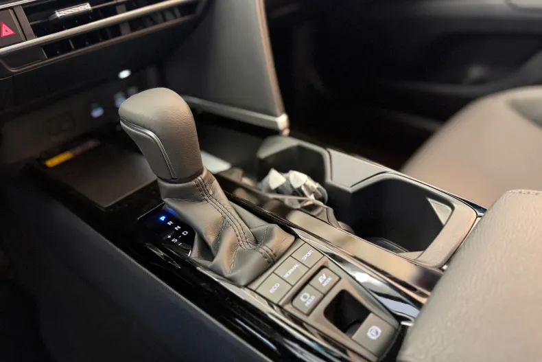 Toyota Camry din 2025 cu 10 km - oferta TOY198529 - foto 21