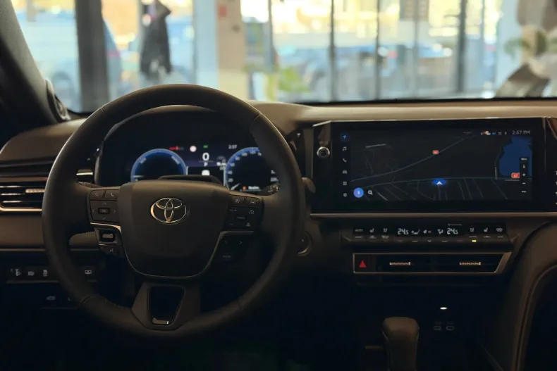 Toyota Camry din 2025 cu 10 km - oferta TOY198529 - foto 23