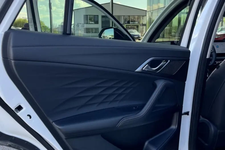 MG HS din 2025 cu 1 km - oferta MG0198530 - foto 24