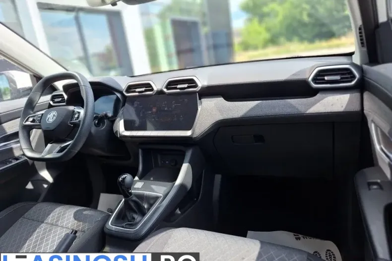 MG ZS din 2025 cu 2.110 km - oferta MG0198535 - foto 21