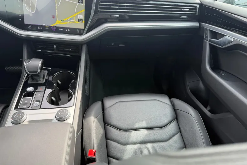 Volkswagen Touareg din 2023 cu 65.580 km - oferta VOL198553 - foto 14