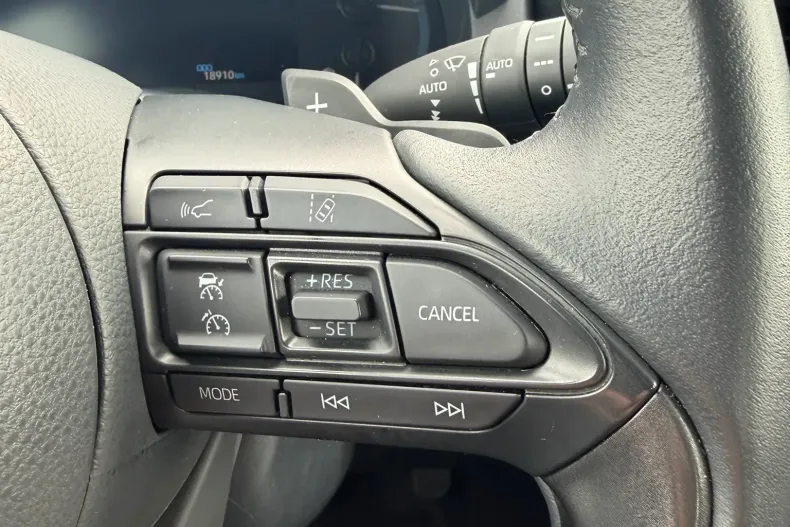 Toyota Yaris Cross din 2023 cu 18.900 km - oferta TOY198554 - foto 15