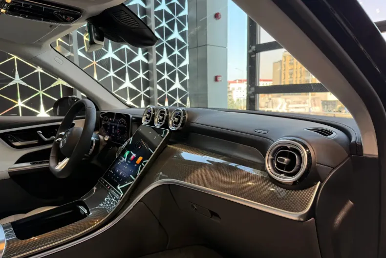 Mercedes-Benz GLC din 2025 cu 12 km - oferta MER198560 - foto 11