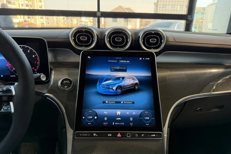 Mercedes-Benz GLC din 2025 cu 12 km - oferta MER198560 - foto 17