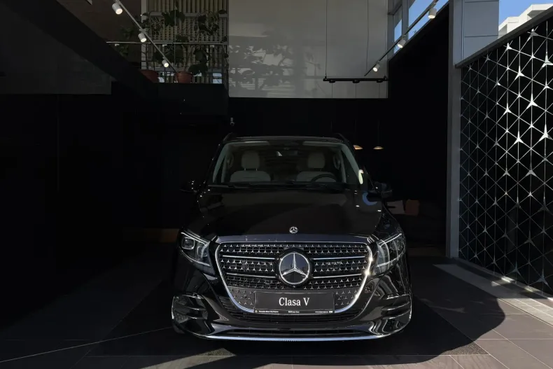 Mercedes-Benz V din 2026 cu 11 km - oferta MER198561 - foto 1