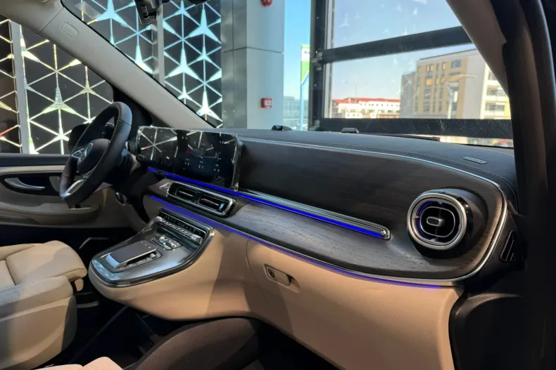 Mercedes-Benz V din 2026 cu 12 km - oferta MER198562 - foto 13