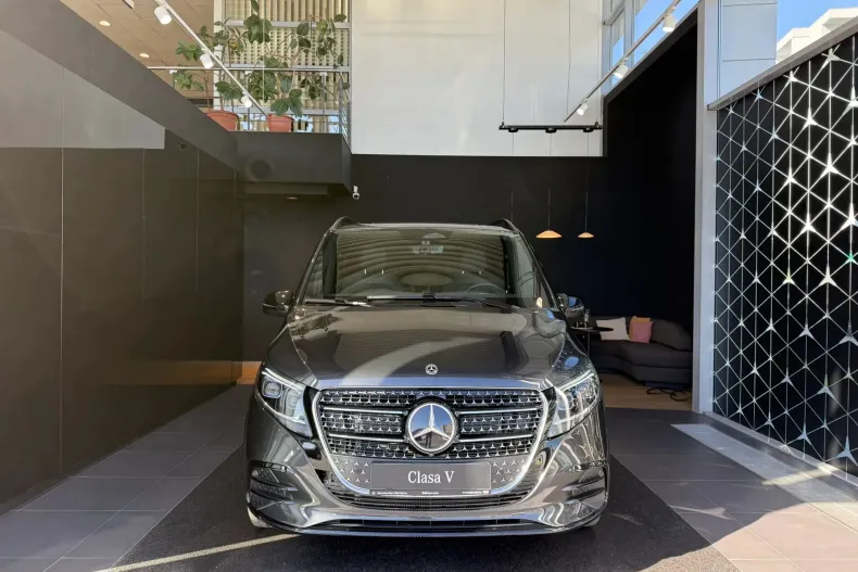 Mercedes-Benz V din 2026 cu 14 km - oferta MER198563 - foto 1