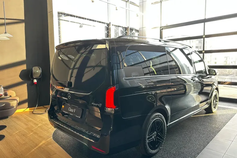 Mercedes-Benz V din 2025 cu 3.000 km - oferta MER198564 - foto 4