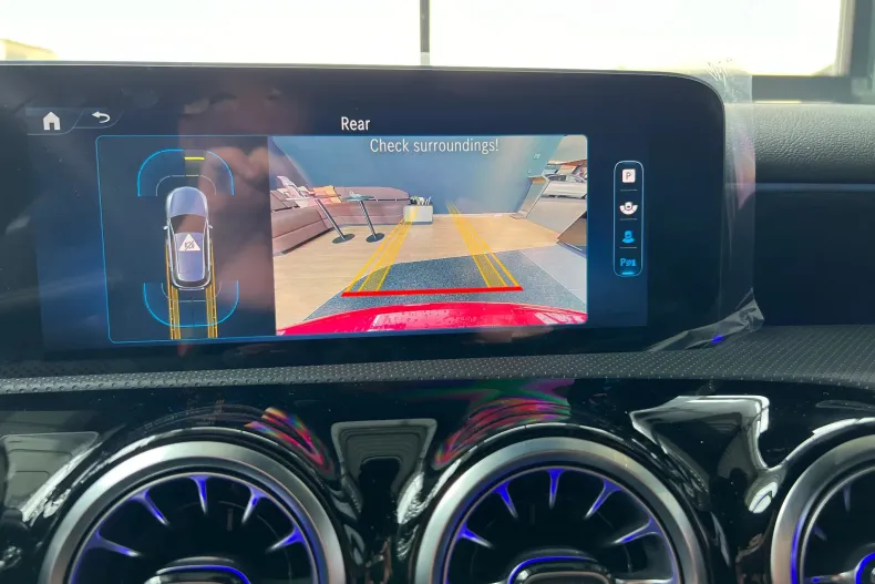 Mercedes-Benz A 200 (Clasa A) din 2024 cu 5.000 km - oferta MER198566 - foto 14