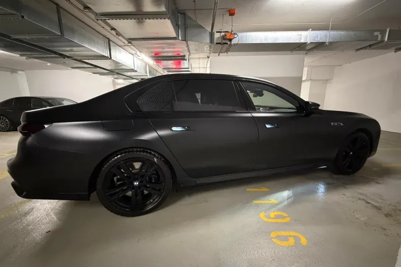 BMW M7 (Seria 7) din 2024 cu 23.800 km - oferta BMW198567 - foto 8