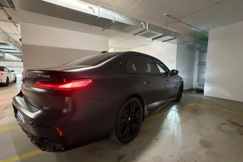 BMW M7 (Seria 7) din 2024 cu 23.800 km - oferta BMW198567 - foto 19