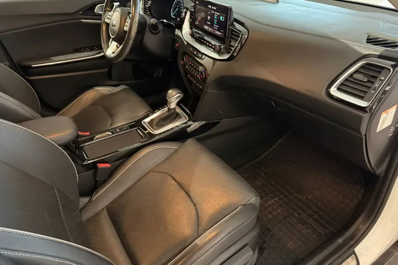 Kia XCeed din 2020 cu 41.819 km - oferta KIA198568 - foto 32