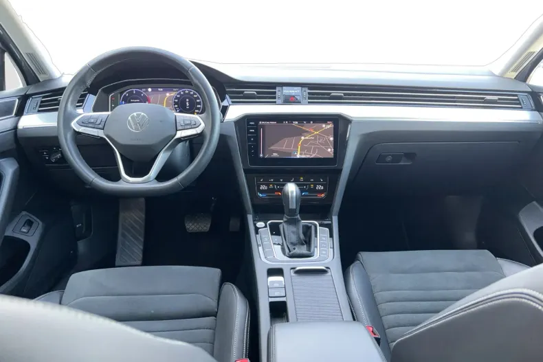 Volkswagen Passat din 2022 cu 86.269 km - oferta VOL198575 - foto 9