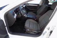 Volkswagen Passat din 2022 cu 162.928 km - oferta VOL198576 - foto 12