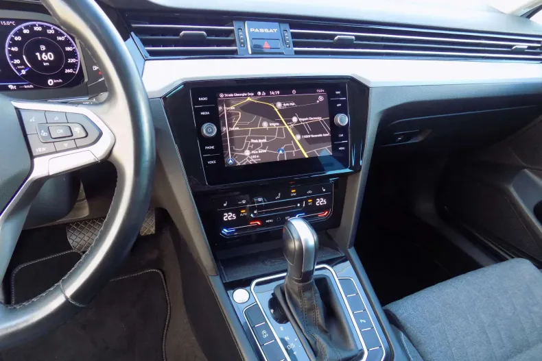 Volkswagen Passat din 2022 cu 162.928 km - oferta VOL198576 - foto 17