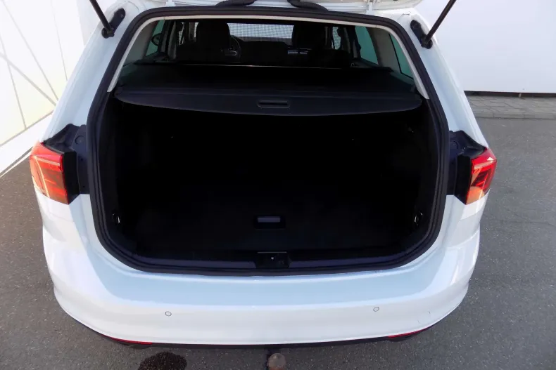 Volkswagen Passat din 2022 cu 162.928 km - oferta VOL198576 - foto 26