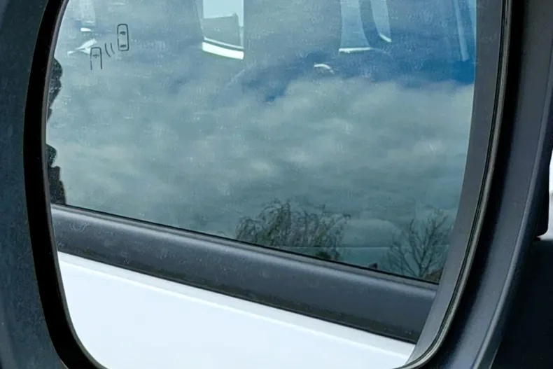 Isuzu D-Max din 2025 cu 10 km - oferta ISU198577 - foto 9