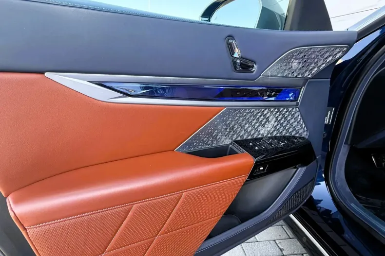 BMW i7 (Seria 7) din 2022 cu 64.000 km - oferta BMW198579 - foto 12