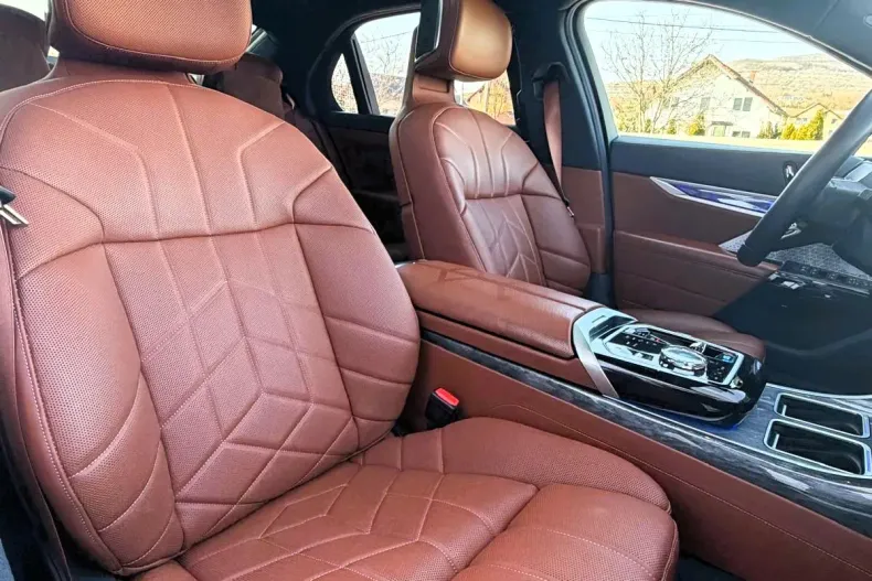 BMW i7 (Seria 7) din 2022 cu 64.000 km - oferta BMW198579 - foto 36