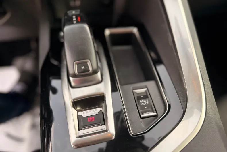 Peugeot 3008 din 2022 cu 175.000 km - oferta PEU198580 - foto 6