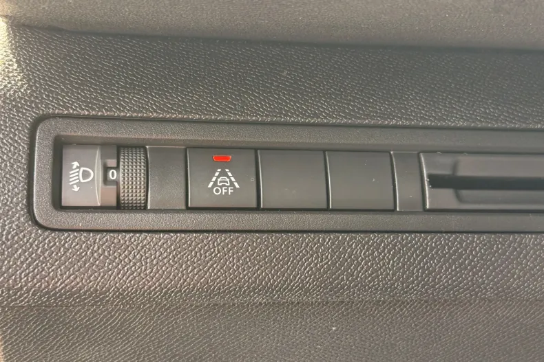 Peugeot 3008 din 2022 cu 175.000 km - oferta PEU198580 - foto 7