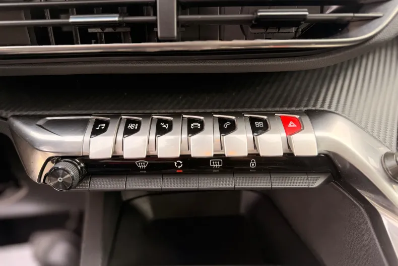 Peugeot 3008 din 2022 cu 175.000 km - oferta PEU198580 - foto 10