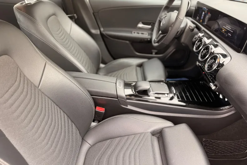 Mercedes-Benz A 180 (Clasa A) din 2020 cu 157.000 km - oferta MER198581 - foto 8