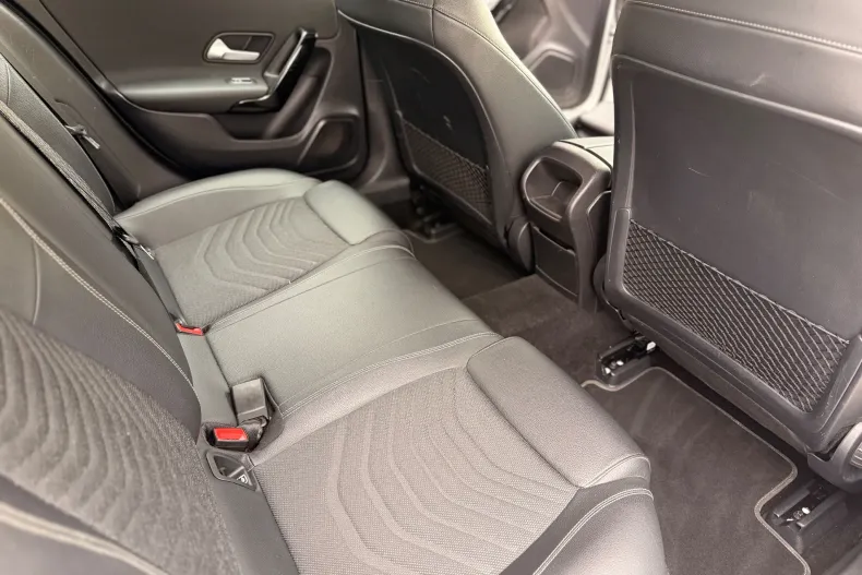 Mercedes-Benz A 180 (Clasa A) din 2020 cu 157.000 km - oferta MER198581 - foto 18